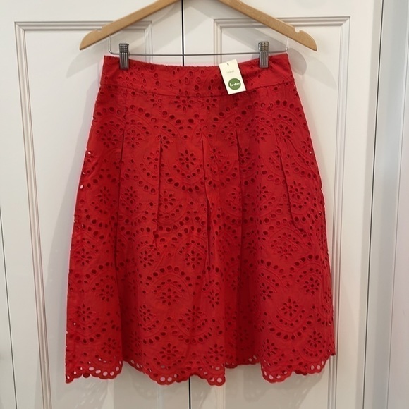 ⭐️Boden Red Eyelet Lined Skirt—BEAUTIFUL!! New w/Tags—Great Summer Skirt—Size 6 - Picture 1 of 7